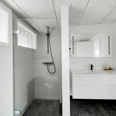 Vakantiehuis Modern On Adventurous Bornholm Allinge-Sandvig