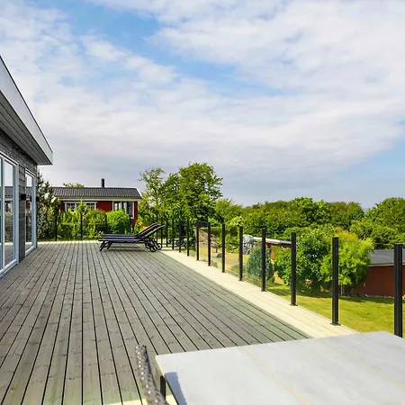 Modern On Adventurous Bornholm Vakantiehuis *